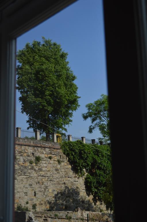 Casa Vacanze All'Angolo Trieste Phòng bức ảnh