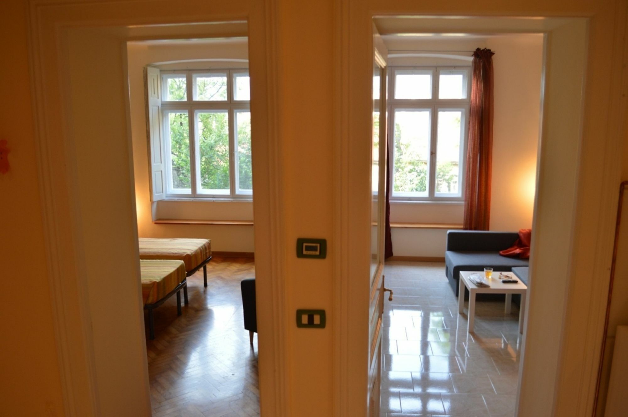 Casa Vacanze All'Angolo Trieste Ngoại thất bức ảnh