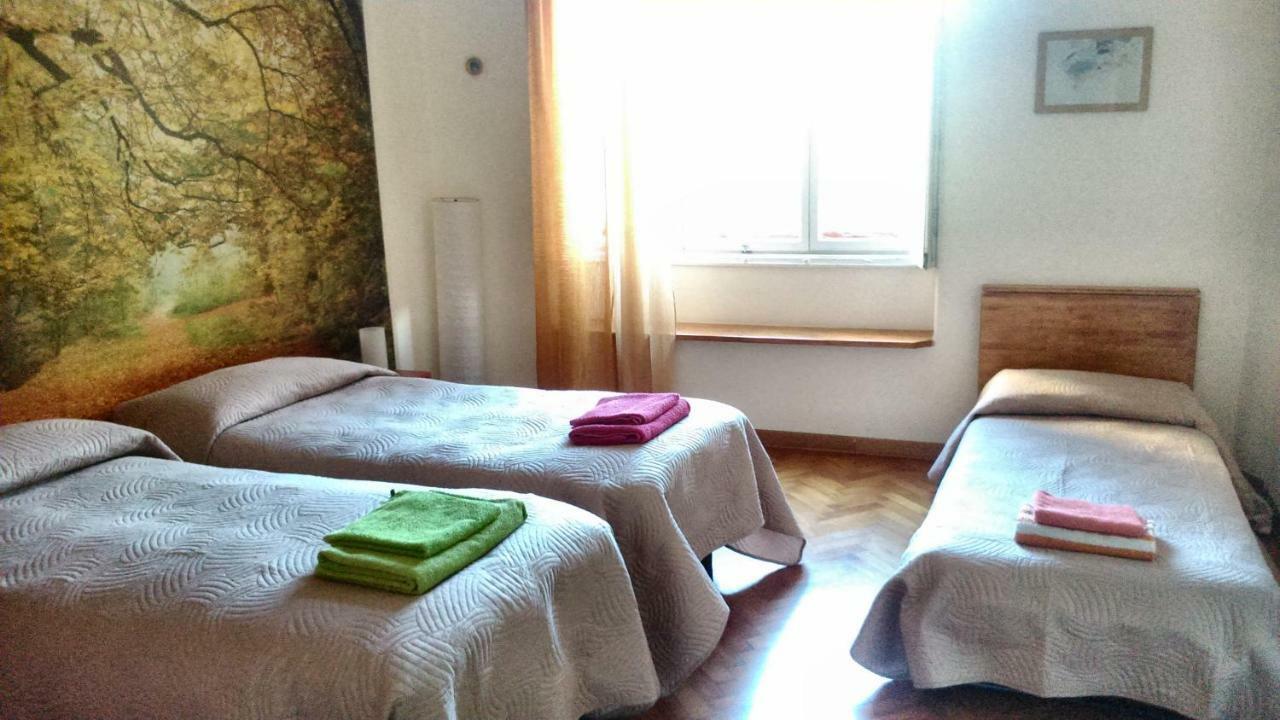 Casa Vacanze All'Angolo Trieste Ngoại thất bức ảnh